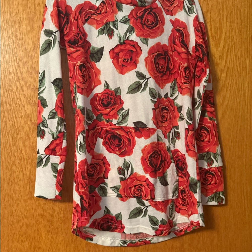 Floral Red and White Women's Top
